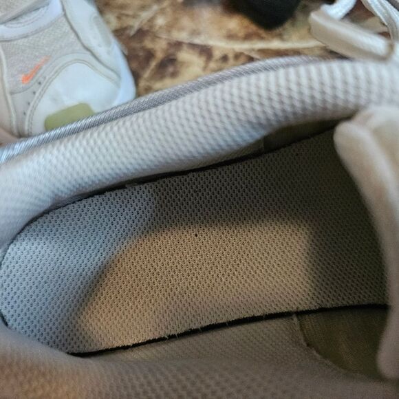 Nike women's Air Max Tail Wind white running training shoes size 7.5. - Picture 10 of 11